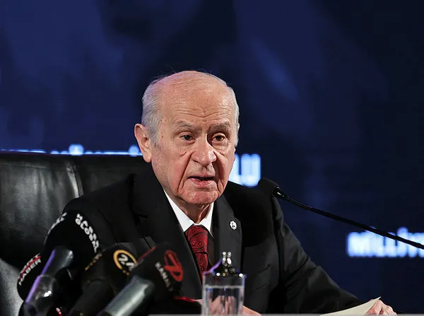 Son dakika | Devlet Bahçeli’den CHP ve HDP’li belediyelere çok sert tepki: Mutlaka el değiştirmeli