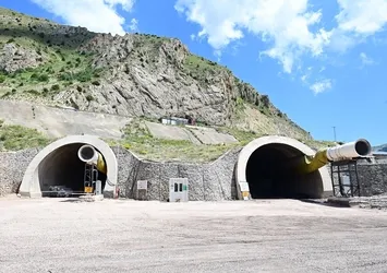 Dev projede sona doğru! Bakan Abdulkadir Uraloğlu KOP Tüneli'ni yerinde inceledi