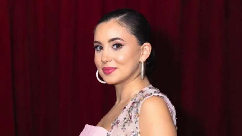 Anne olmak için gün sayan Karsu'dan baby shower partisi