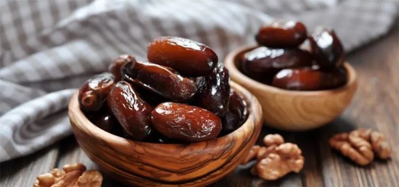 Canan Karatay'a cevap verdi: İftarda hurma sahurda zeytin yenir