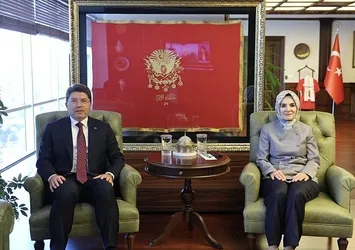 Aile ve Sosyal Hizmetler Bakanı Göktaş ile Adalet Bakanı Tunç bir araya geldi