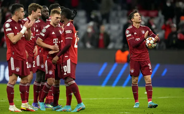 UEFA Şampiyonlar Ligi’nde gecenin maçları! Bayern Münih’den gol şov