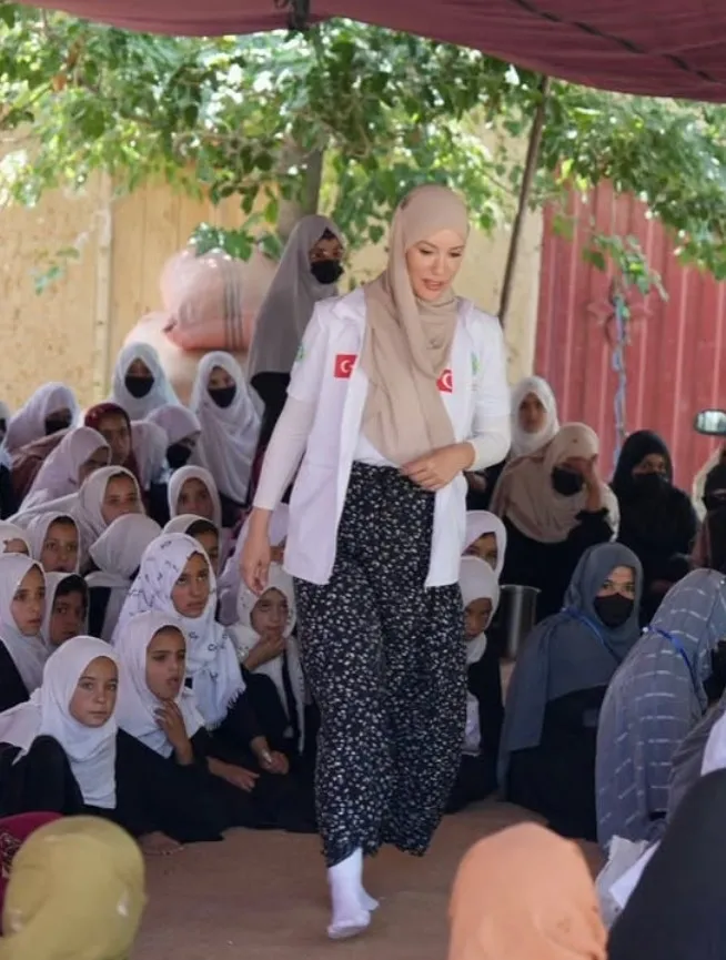 gazze-bu-kis-da-usumesin-gamze-ozcelikten-kis-seferberligi-1766816734378.jpg Kaynak: Sosyal medya