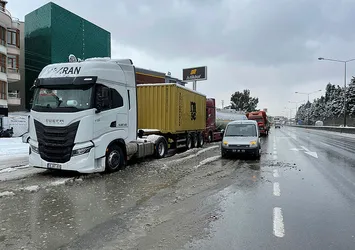 Osmangazi Köprüsü'nden geçecekler dikkat! Kış lastiği kontrolü yapılıyor