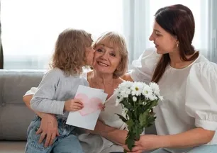 Anneler Günü’nde ne alınır? Her tarza uygun en zarif ve anlamlı Anneler Günü hediye fikirleri