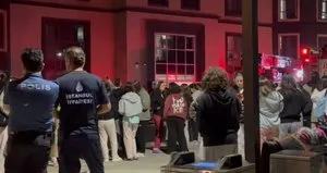 Tuzla’daki öğrenci yurdunda yangın paniği!