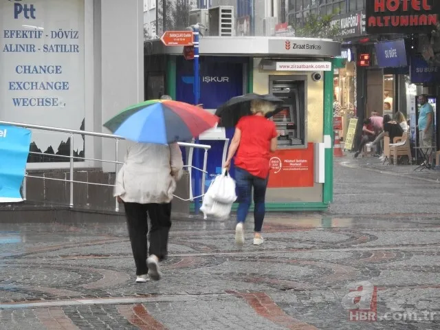 Edirne'de fırtına ve yağış etkili oldu! Vatandaşlar kaçacak yer aradı 8