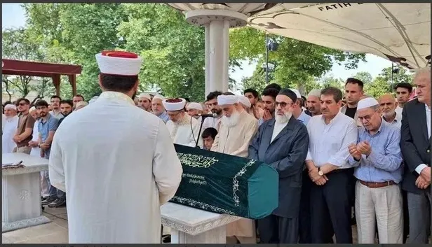 milli-gazete-yazari-mustafa-kasadarin-oglunu-katledip-dondurucuya-koymustu-kan-donduran-yeni-detay-katilin-int-1709563620036.jpeg Milli Gazete yazarı Mustafa Kasadar'ın oğlu vahşice katledilmişti! Kan donduran yeni detay: Katilin internetteki aramaları şoke etti | Kemik ateşte yanar mı? - 3