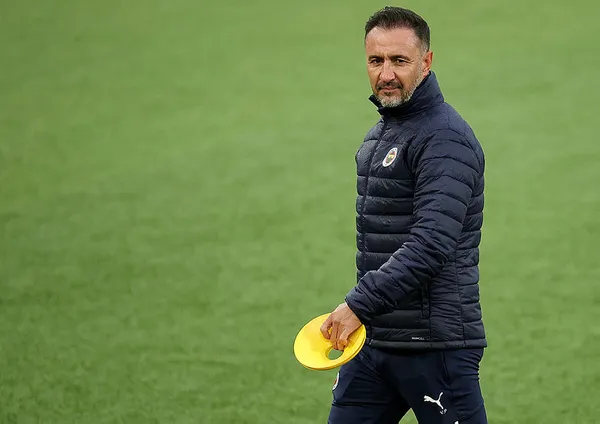 Fenerbahçe'nin Portekizli hocası Vitor Pereira'dan UEFA açıklaması! Gruplara kalmak istiyoruz - 1