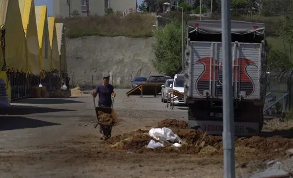 Kayaşehir Kurbanlık Satış ve Kesim Alanı’nında kasapların kaçması CHP-Saadet Partisi ittifakını ortaya çıkardı