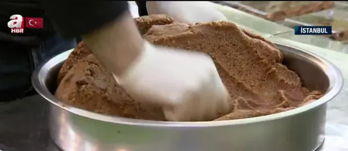 Çiğ köfte severler dikkat! Ucuz malzeme ve kiremit tozu tehlikesi! Kanser yapıyor