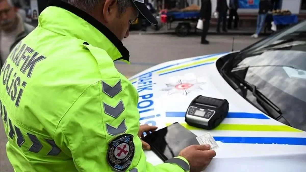 Adıyaman’da motosikletle kaçış pahalıya patladı! Ehliyetsiz sürücüye 326 bin TL ceza