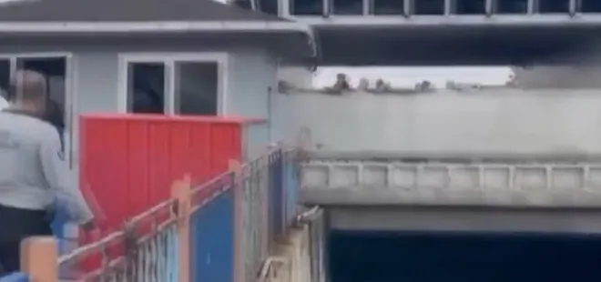 Yalova'da feribot iskeleye çarptı! Bazı yolcular yaralandı