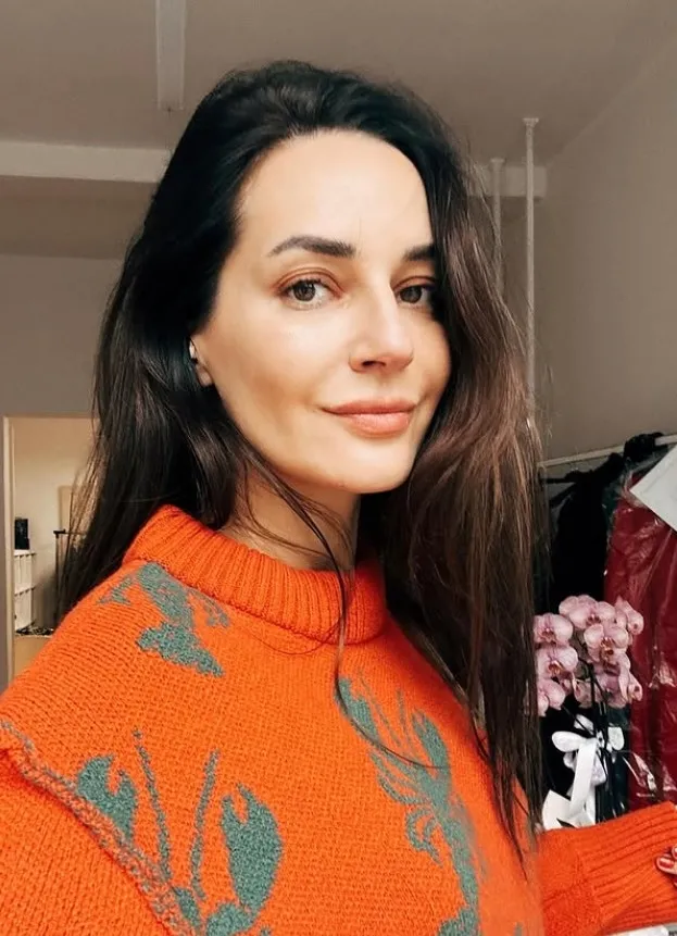 sedef-avci-sektordeki-aci-gercegi-ifsa-etti-sansasyon-yoksa-is-de-yok-1775717867096.jpg Sedef Avcı sektördeki acı gerçeği ifşa etti! "Malzeme yoksa iş de yok" - 3