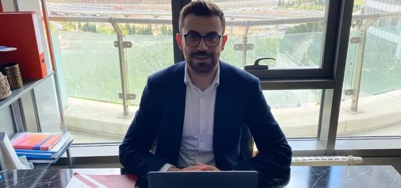 Siber zorbalığa savaş açan Avukat Murat Aydar ebeveynleri uyardı