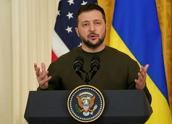 Zelenskiy’den savaş döneminde ABD’ye ziyaret! Patriot sözünü aldı Putin’e yüklendi! Hava sahamızı güvence altına alacağız