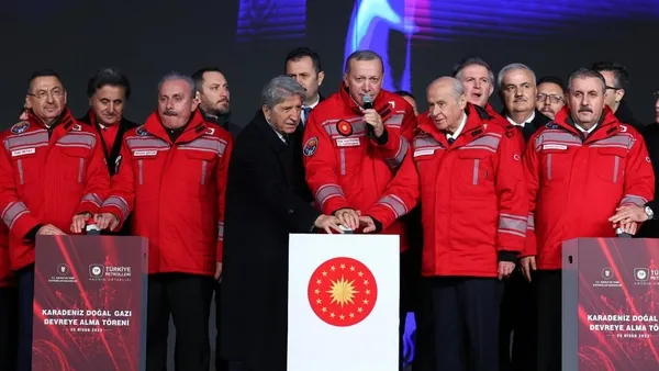sivasta-100-bin-kisilik-gorkemli-miting-baskan-erdogan-depremzedelere-yapilan-hakaretler-dibin-dibidir-1684858986576.jpg