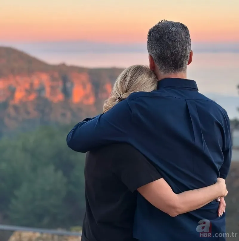 Evleniyor mu? Bülent Şakrak'ın eski eşi Ceyda Düvenci'den yüzüklü paylaşım! 7