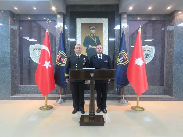 Yunan tarafını rahatsız eden "Türkiye-İtalya fotoğrafı" - 3