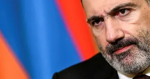 Paşinyan hükümeti dağılıyor! Dışişleri Bakanı istifa etti