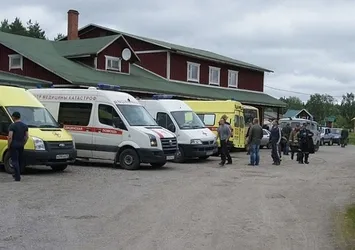 Finlandiya'da tren askerlere çarptı