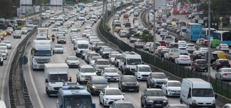 Zorunlu kış lastiği uygulaması başlıyor! Takmayan sürücülere 776 lira ceza kesilecek