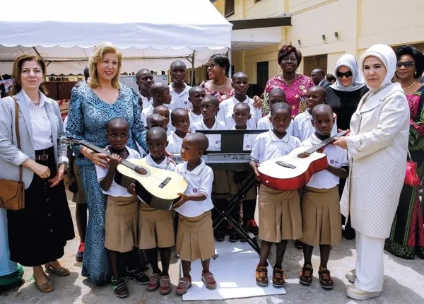 Emine Erdoğan soruları yanıtladı: Afrika açılımımızla gurur duyuyorum