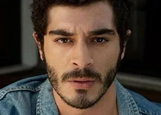 Maraşlı'nın yıldızı Burak Deniz herkesi şaşırttı! Bakın aslen nereli çıktı