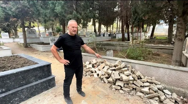 1698762386795.jpeg Sinop'ta şaşkına çeviren olay! Yolu söküp mezar yaptılar - 2