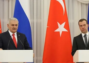 Başbakan Yıldırım ile Medvedev görüştü