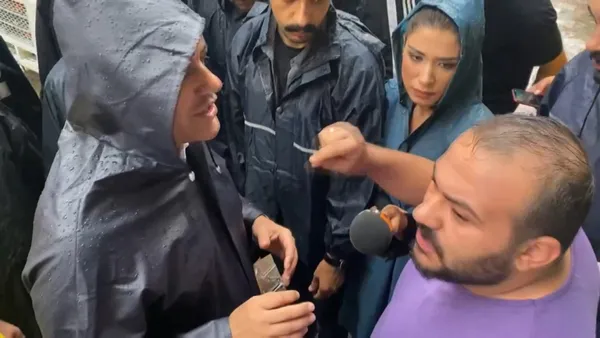 her-yagmurda-evini-su-basiyor-magdur-olan-vatandas-belediye-baskanina-isyan-etti-benim-yuzumu-hatirladiniz-mi-1661419990221.jpg Her yağmurda evini su basıyor! Mağdur olan vatandaş belediye başkanına isyan etti: Benim yüzümü hatırladınız mı? - 1