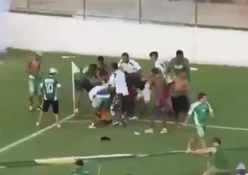 Yeşil sahalarda böyle kavga görülmedi