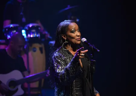 Milli Dayanışma Kampanyası’na destek veren Della Miles Türkiye’ye övgü yağdırdı