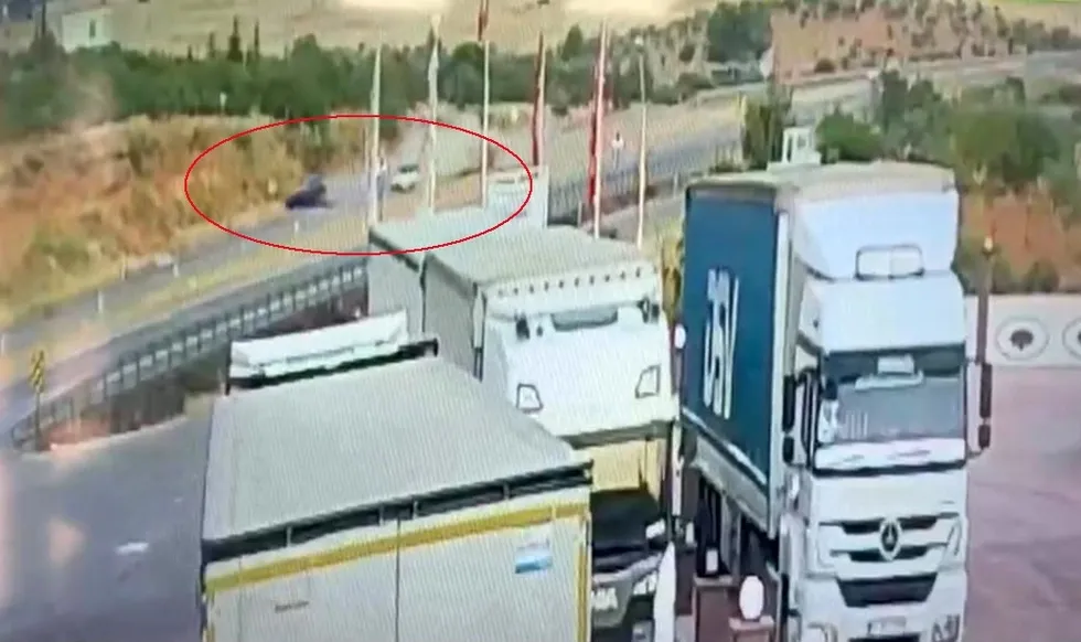 Gaziantep’te 4 kişinin öldüğü feci kazanın görüntüleri ortaya çıktı - 2