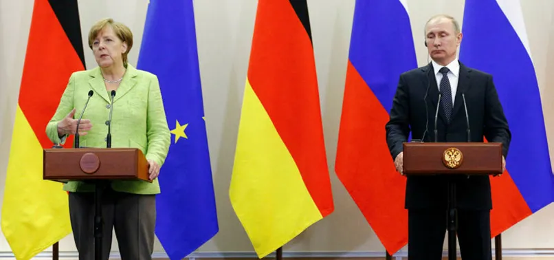 Rusya Devlet Başkanı Putin, Merkel ile görüştü