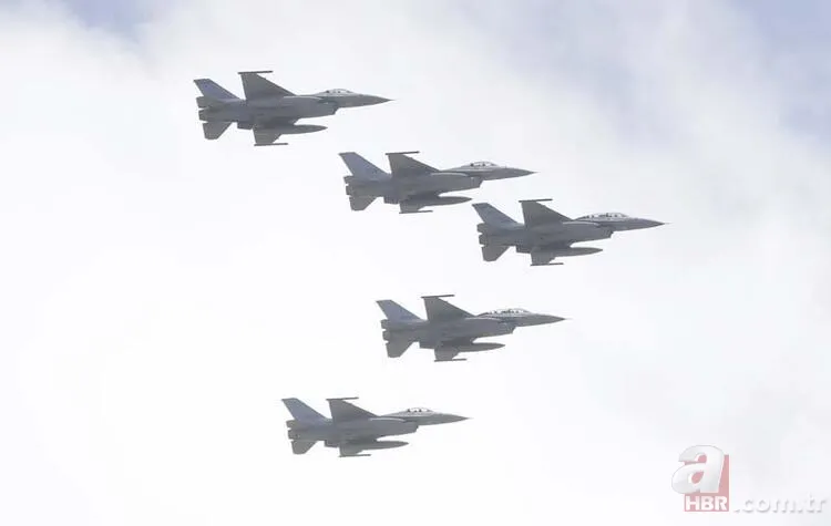 Savaş gemileri Çin'e karşı bölgede! Dört süper güç savaş için birleşti 17