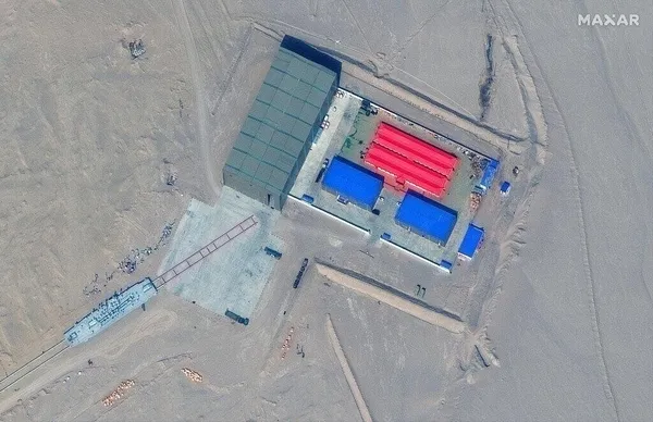 Çin ABD için hazırlanıyor! Çölün ortasında akılalmaz olay