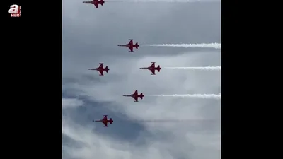 Türk Yıldızları nefes kesti