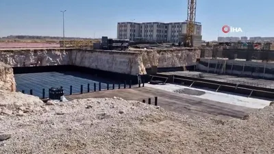 İnşaattan düşen işçi yaralandı