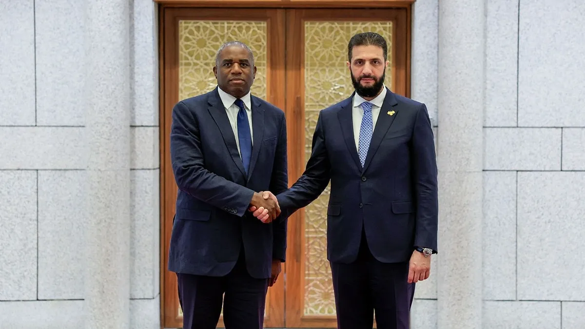 İngiltere'den 14 yıl sonra Şam'a ilk ziyaret! Bakan Lammy Suriye Devlet Başkanı Eş-Şara ile görüştü