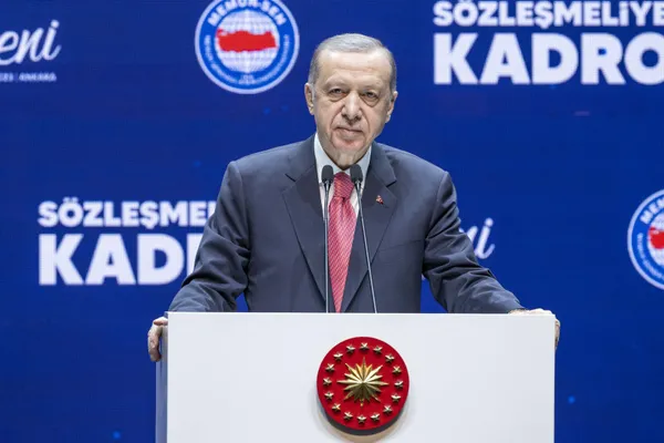 Son dakika: 500 bin sözleşmeli için kadro şöleni! Başkan Erdoğan'dan önemli mesajlar | Memur ve emekliye zam oranını açıkladı - 1