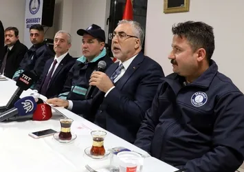 Çalışma ve Sosyal Güvenlik Bakanı Işıkhan Gaziantep'te işçilerle sahurda bir araya geldi!