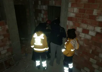 Fotoğraf çekmek için girdiği inşaatta asansör boşluğuna düştü