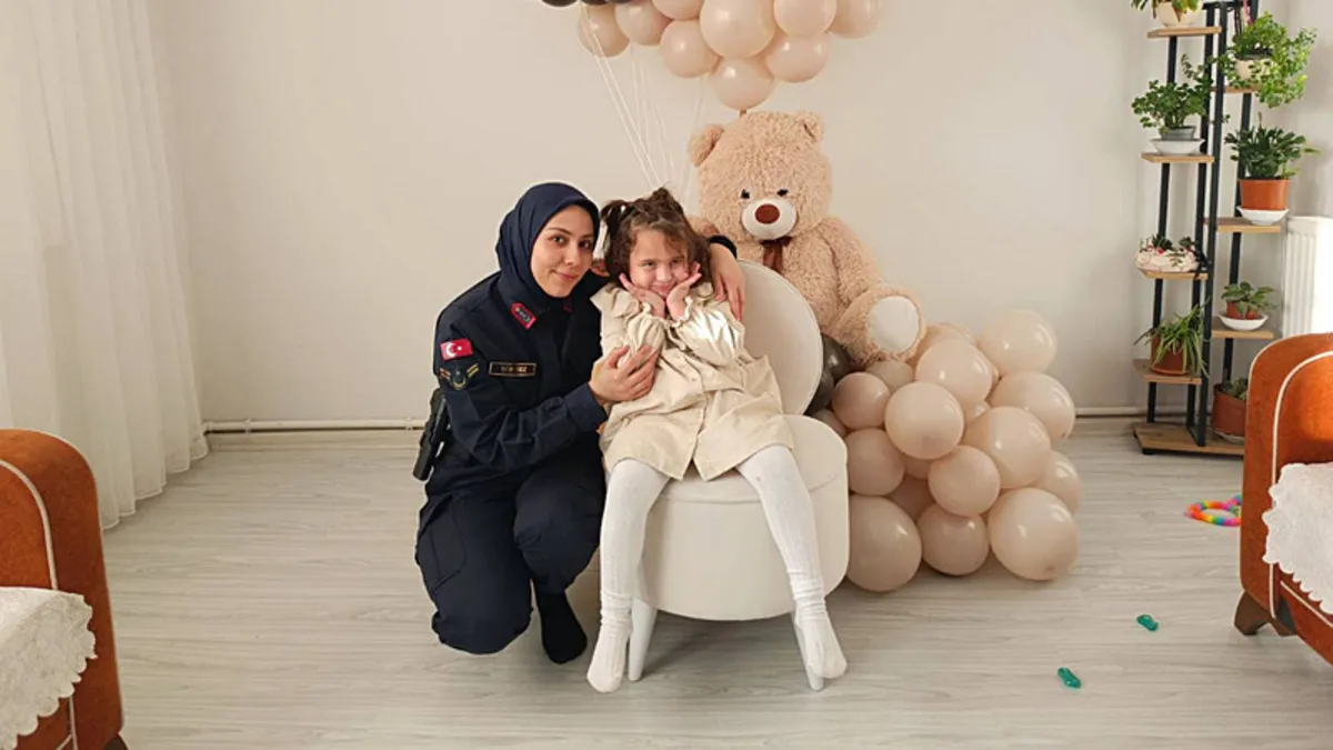 Yozgat'ta şehit çocuğu için sürpriz doğum günü yapıldı
