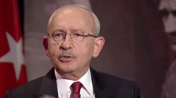 kemal-kilicdaroglundan-secim-gecesine-iliskin-aciklama-agir-bir-yenilgi-olarak-gormek-kabul-edilemez-1686336618340.jpg Kemal Kılıçdaroğlu'ndan seçim gecesine ilişkin açıklama: Ağır bir yenilgi olarak görmek kabul edilemez - 5