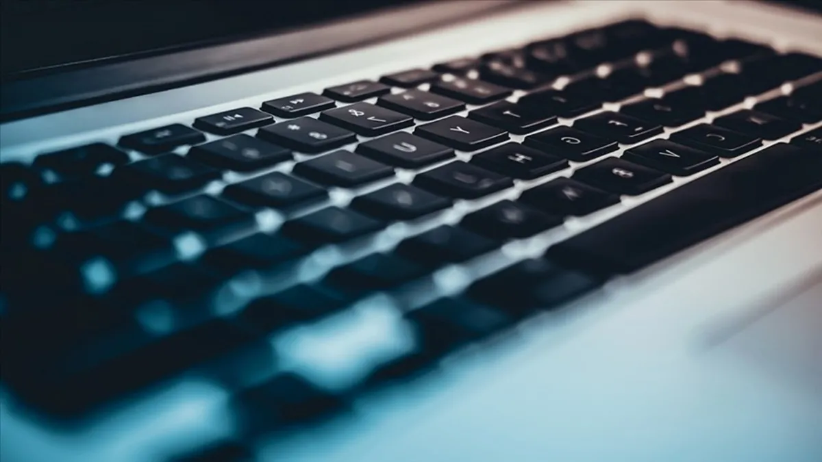 Sahte e-imza davasında tahliye edilen 5 sanık yeniden tutuklandı!