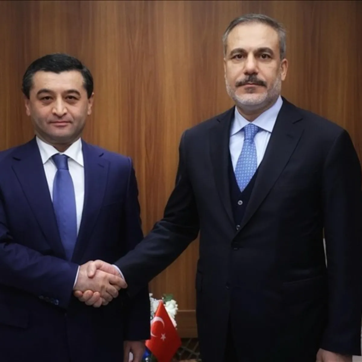 Dışişleri Bakanı Hakan Fidan, Özbekistanlı Mevkidaşı ile İkili ve Bölgesel Konuları Görüştü