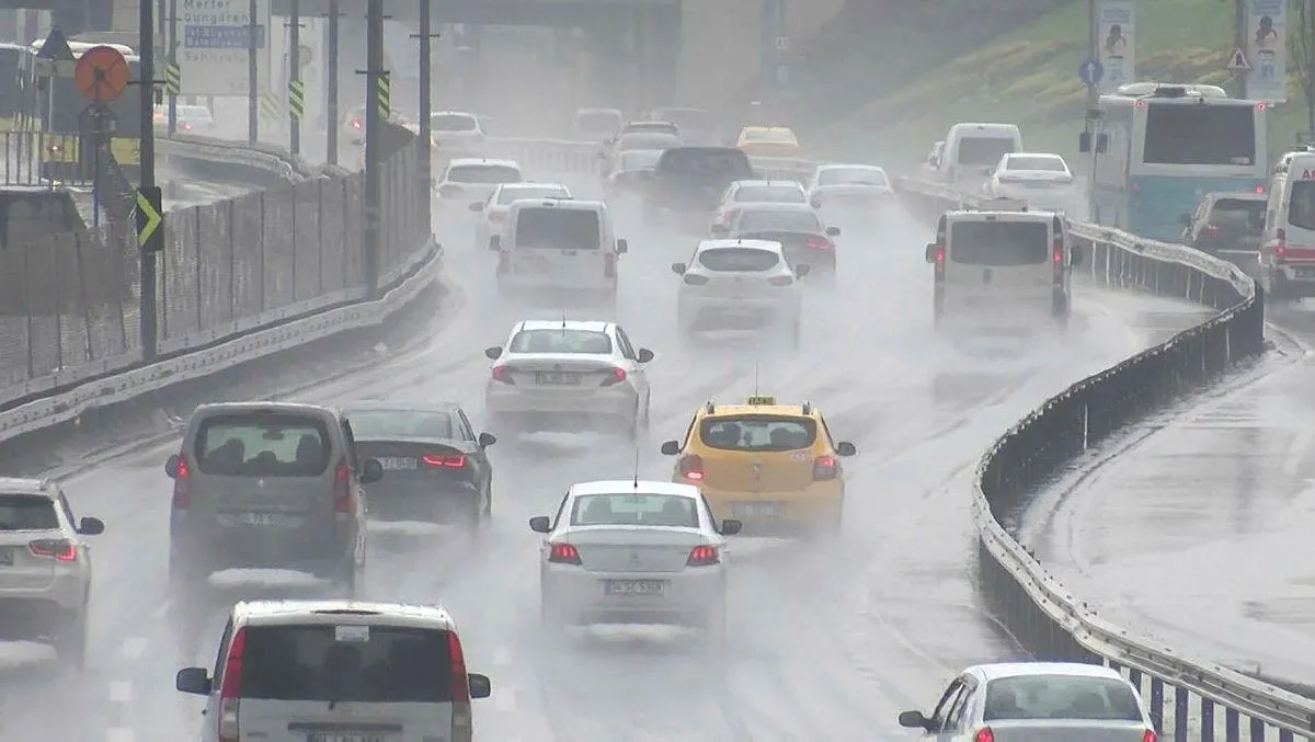 İstanbul'da dolu yağışı