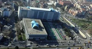Bakan Karaismailoğlu’ndan İBB’ye hizmet tepkisi!