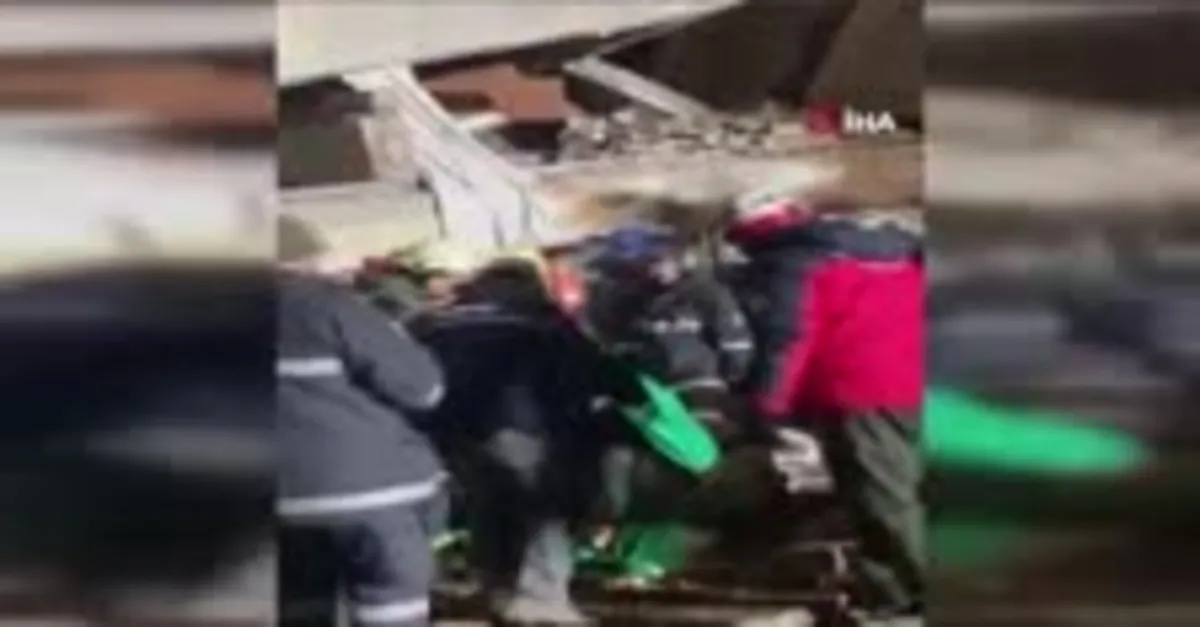 Enkaz çalışmalarının 96. saatinde gelen kurtuluş! Sela bebek ağlama sesiyle ailesini de kurtardı